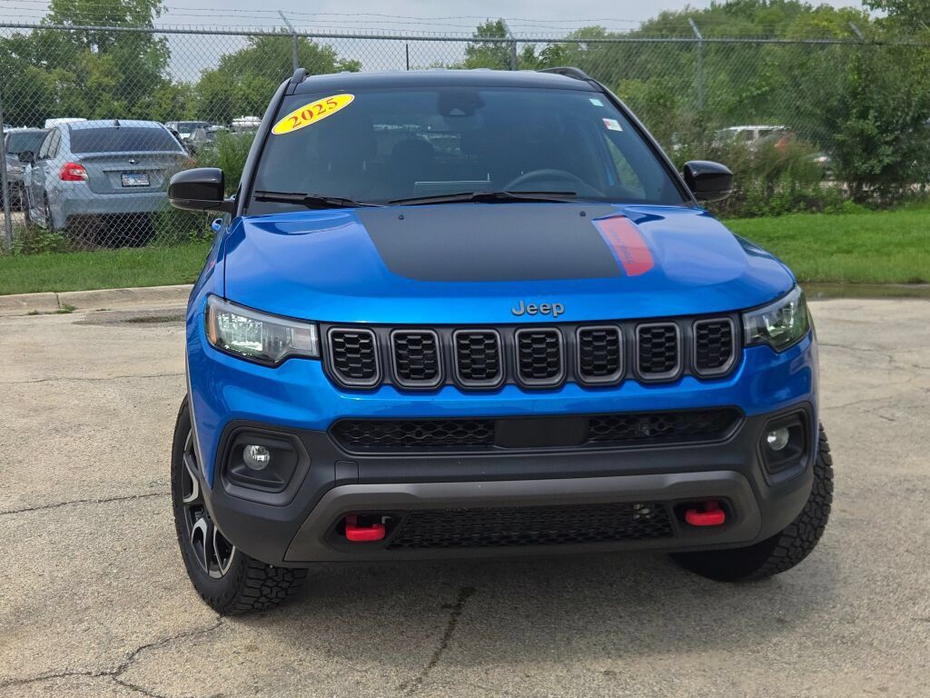 Certified 2025 Jeep Compass Trailhawk w/ Trailhawk Convenience Group AWD/4WD image 6
