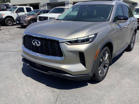 Used 2023 INFINITI QX60 Luxe w/ Cargo Package AWD/4WD image 3