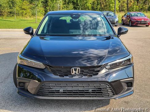 Used 2024 Honda Civic LX image 4