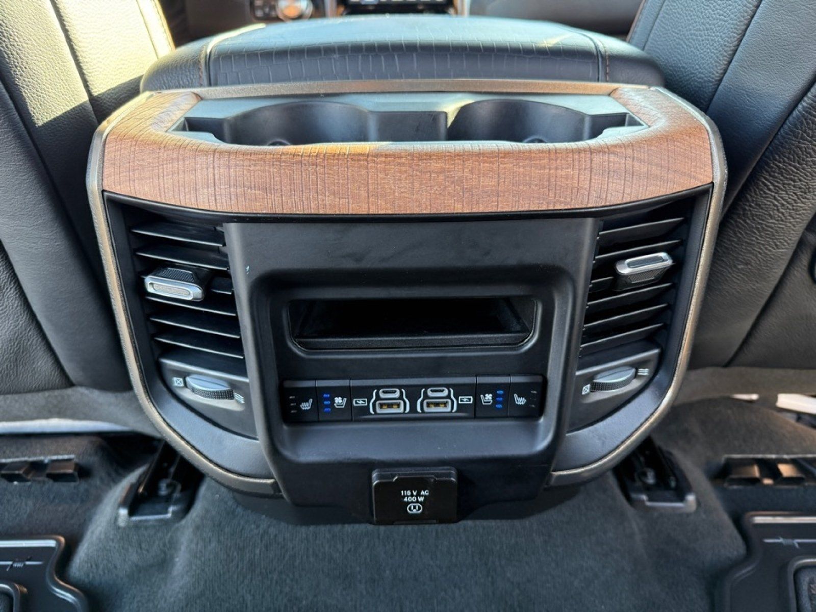 Used 2022 RAM 1500 Limited AWD/4WD image 26