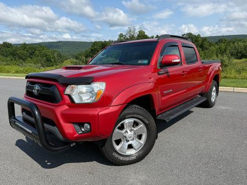 Used 2012 Toyota Tacoma 4x4 Double Cab w/ TRD Sport Pkg image 1