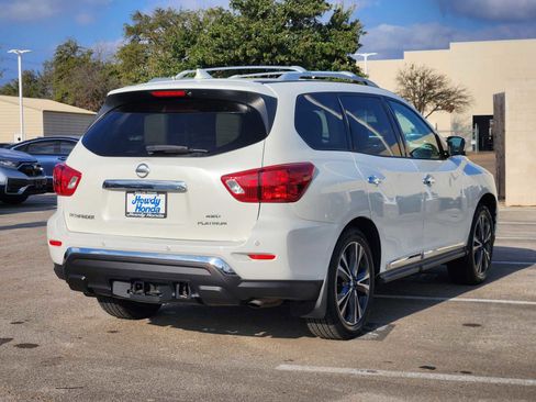 Used 2020 Nissan Pathfinder Platinum image 6
