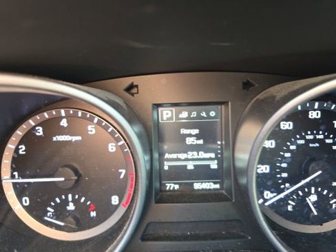 Used 2018 Hyundai Santa Fe Sport w/ 2.4L Value Package 02 image 10