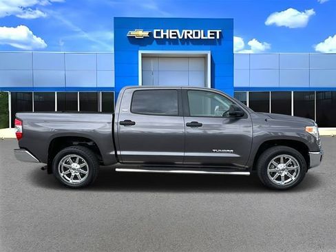 Used 2014 Toyota Tundra SR5 RWD image 2