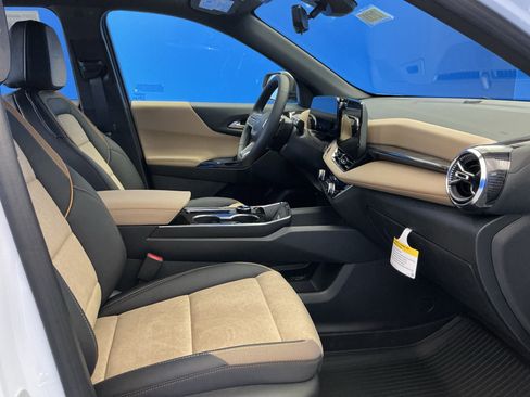 New 2026 Chevrolet Equinox ACTIV FWD image 25