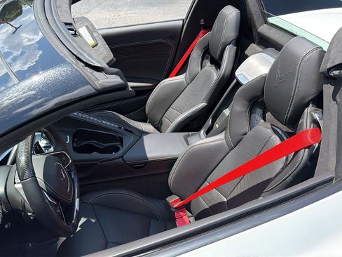 Used 2024 Chevrolet Corvette Z06 RWD image 36