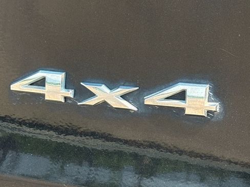 Used 2016 Jeep Cherokee Limited AWD/4WD image 14