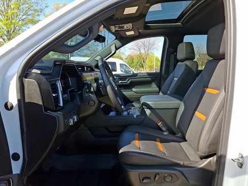 Used 2024 GMC Sierra 1500 AT4 w/ Technology Package image 13