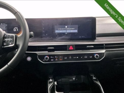 Used 2025 Kia Sorento S w/ Panoramic Sunroof Package FWD image 7