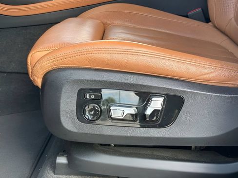 Used 2021 BMW X7 xDrive40i w/ Executive Package AWD/4WD image 11