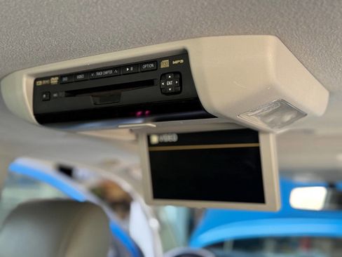 Used 2010 Toyota Tundra Limited image 45