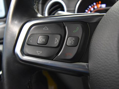 Used 2020 Jeep Wrangler Unlimited Sahara AWD/4WD image 10