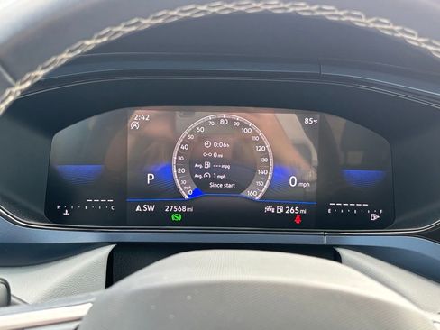 Used 2024 Volkswagen Taos SE image 14