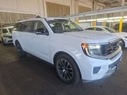 Used 2025 Ford Expedition Max Platinum AWD/4WD image 23