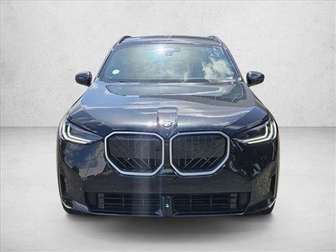Used 2025 BMW X3 xDrive30i AWD/4WD image 2
