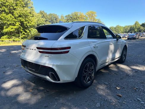 Used 2024 Genesis GV70 2.5T w/ Advanced Package AWD/4WD image 3