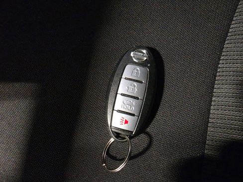 Used 2022 Nissan Sentra SV w/ Trunk Package FWD image 10