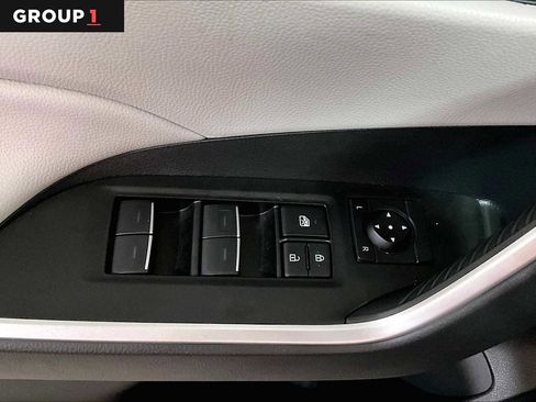 Used 2025 Toyota RAV4 XLE image 35