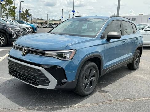 New 2026 Volkswagen Taos S FWD image 7