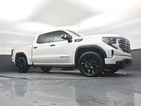 Used 2023 GMC Sierra 1500 Denali w/ Denali Reserve Package image 37