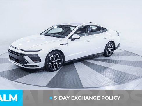 Used 2025 Hyundai Sonata SEL FWD image 3