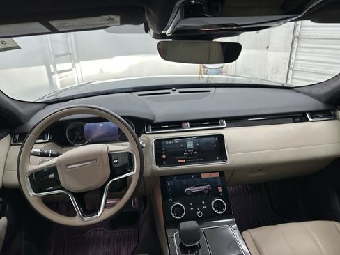 Used 2022 Land Rover Range Rover Velar R-Dynamic S image 22