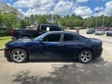 Used 2015 Dodge Charger SE w/ Sport Appearance Group image 2