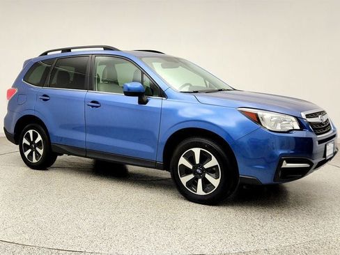 Used 2017 Subaru Forester 2.5i Limited w/ Popular Package #2 AWD/4WD image 3