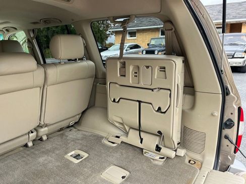 Used 2006 Toyota Land Cruiser image 50