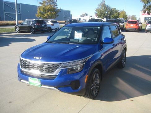 Used 2022 Kia Seltos LX image 4