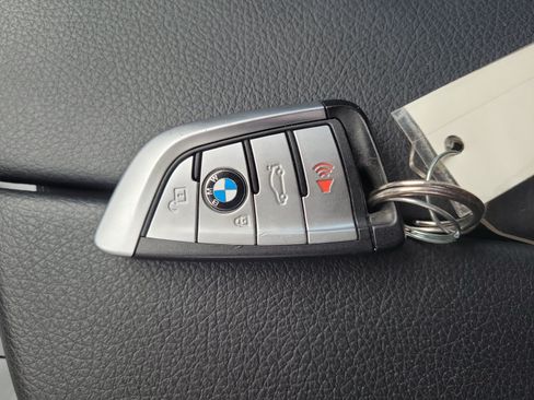 Used 2023 BMW M550i xDrive w/ Executive Package AWD/4WD image 34