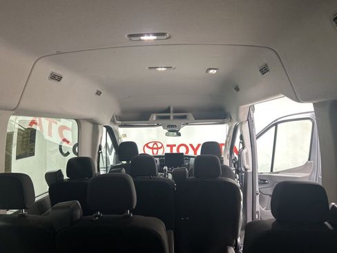Used 2023 Ford Transit 350 XLT image 18
