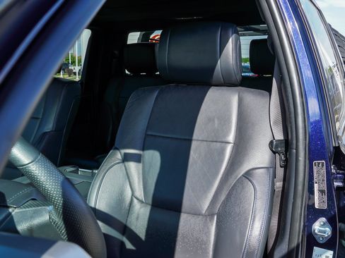 Used 2023 Toyota Tundra Platinum w/ Advanced Package AWD/4WD image 16