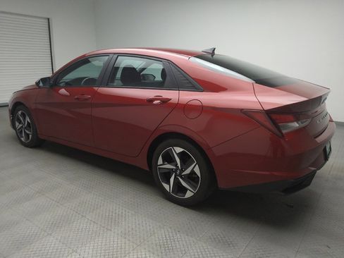 Used 2023 Hyundai Elantra SEL w/ Convenience Package image 3