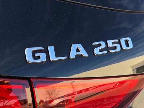 Used 2022 Mercedes-Benz GLA 250 image 15