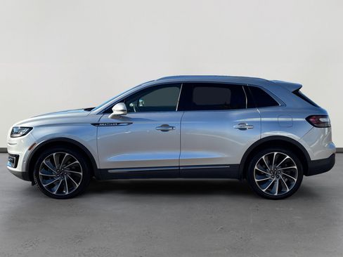 Used 2019 Lincoln Nautilus Reserve image 2