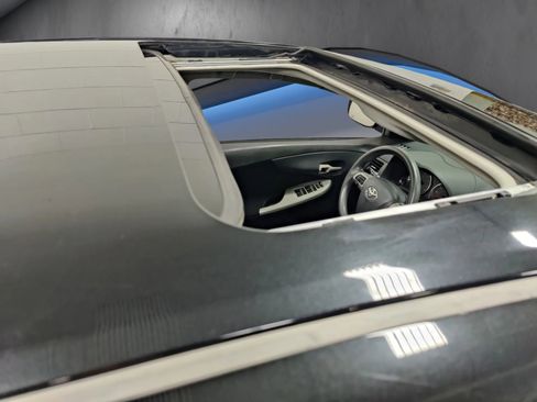 Used 2012 Toyota Corolla S image 5