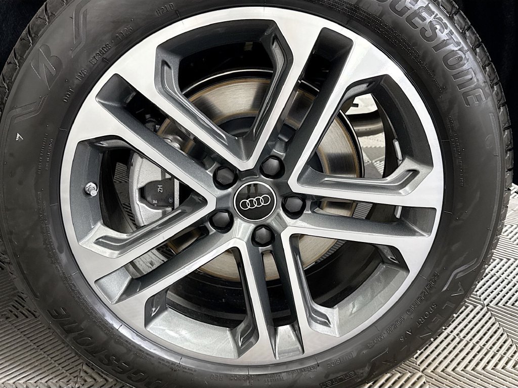 Certified 2025 Audi Q5 Premium Plus w/ Premium Plus AWD/4WD image 30