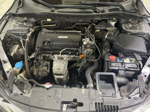 Used 2017 Honda Accord LX image 23