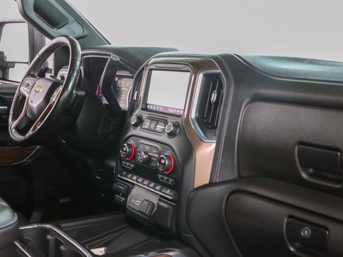 Used 2021 Chevrolet Silverado 2500 High Country w/ Z71 Off-Road Package AWD/4WD image 30