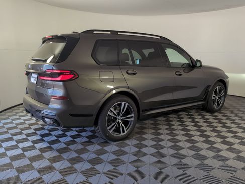 New 2026 BMW X7 xDrive40i w/ Executive Package image 7