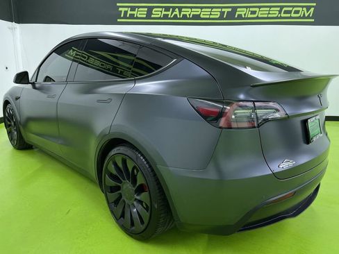 Used 2021 Tesla Model Y Performance image 7