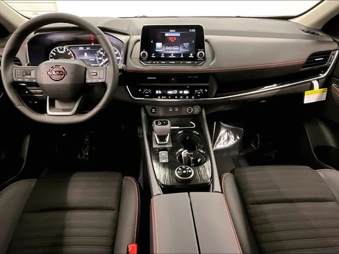 New 2026 Nissan Rogue SV AWD/4WD image 17