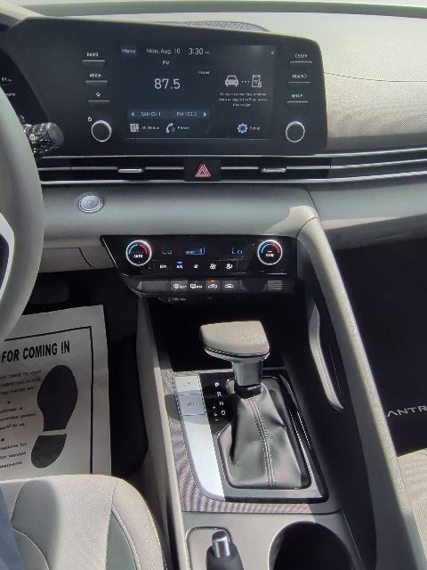 Certified 2021 Hyundai Elantra SEL FWD image 21