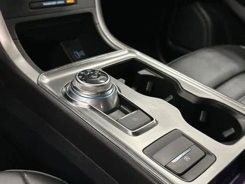 Used 2022 Ford Edge SEL w/ Convenience Package image 24