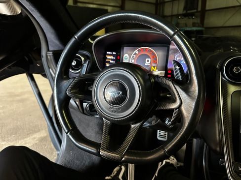 Used 2016 McLaren 570S Coupe image 27