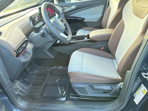 Certified 2023 Volkswagen ID.4 Pro image 13