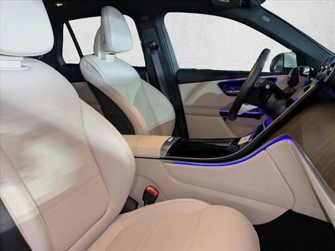Certified 2025 Mercedes-Benz GLC 300 image 20