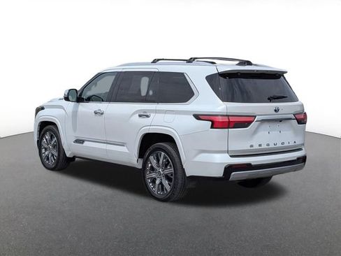 Used 2023 Toyota Sequoia Capstone AWD/4WD image 4