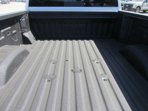 New 2026 GMC Sierra 2500 Denali w/ Denali Reserve Package AWD/4WD image 7